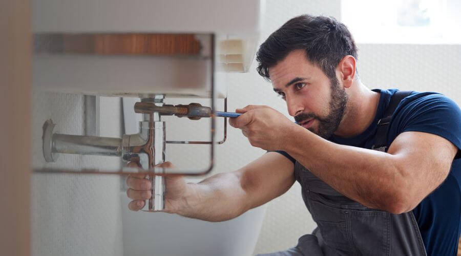 Tankless water heater installation in Medicine Bow, WY
